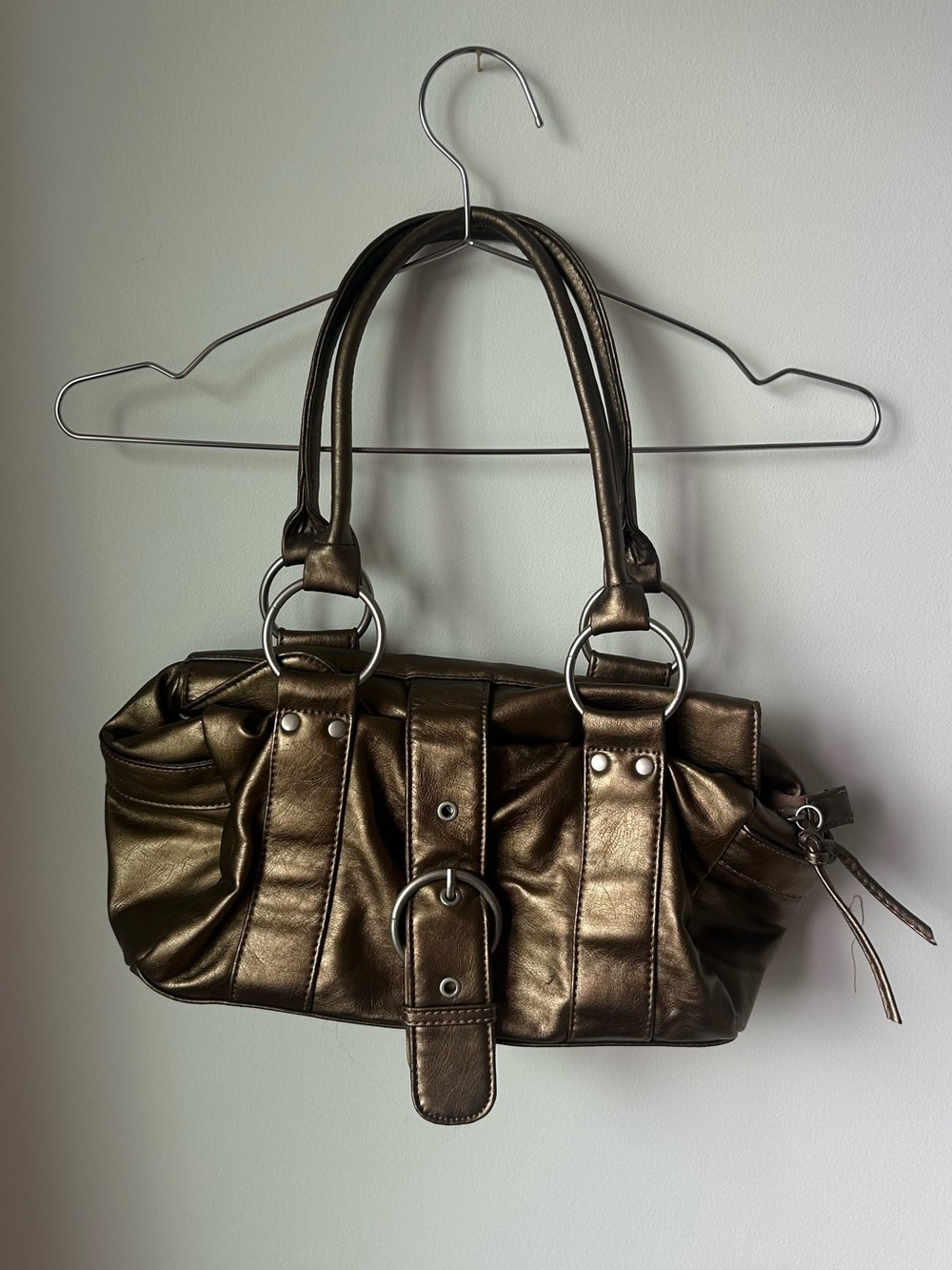Women's metallic shoulder Bag with Decorative Buckle